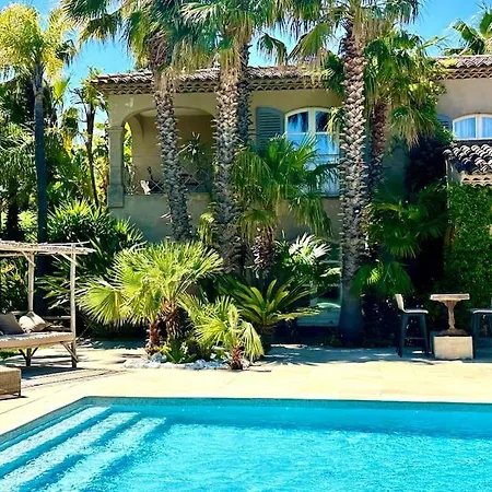 Casa de Férias Charming With Pool