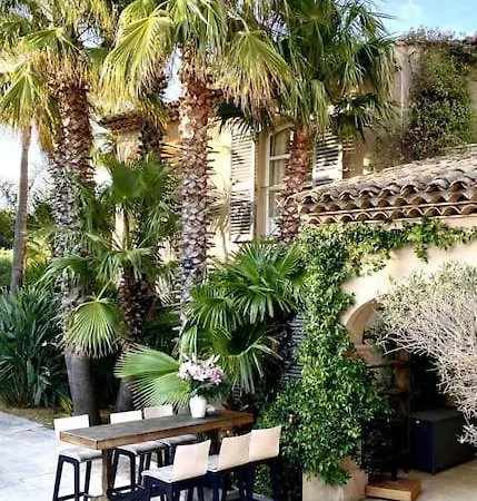 Charming With Pool Holiday home